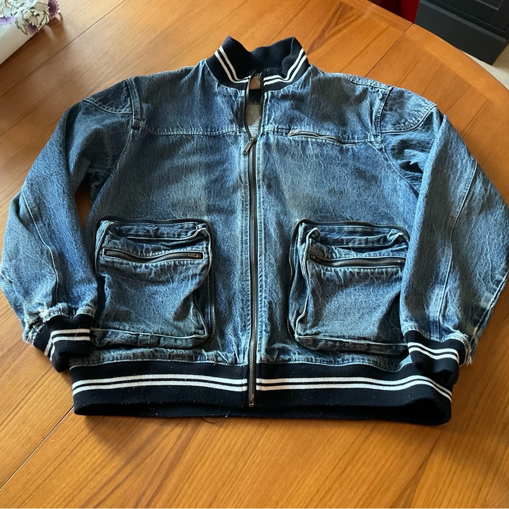 80s true vintage denim acid washed bomber jacket. Antonell 80s brand.